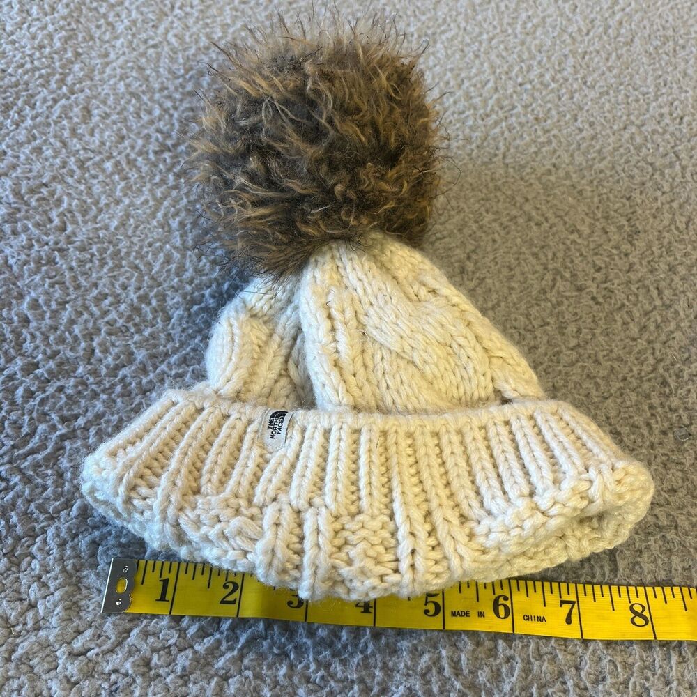 The North Face Beanie Youth Medium Cream Cable Knit Acrylic Ski Pom Pom